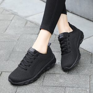 Mesh Large Yard Shoes Soft Soles Sports Shoes For Women